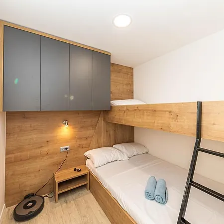 Mobile House Sol Kemp *