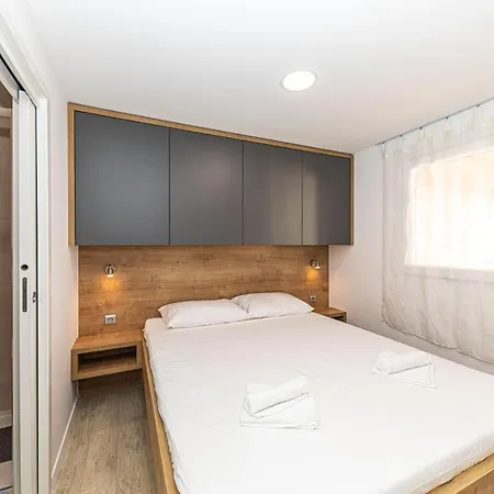 Mobile House Sol *